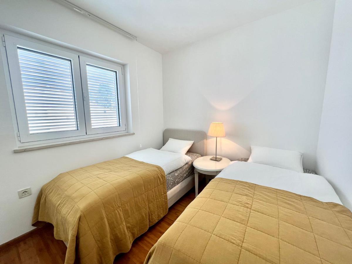 Apartment Golden View ドラマリ エクステリア 写真