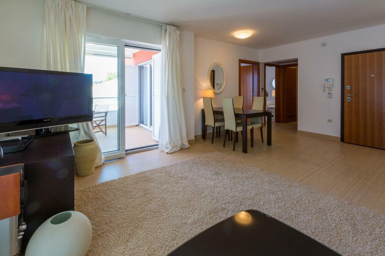 Apartment Golden View ドラマリ エクステリア 写真