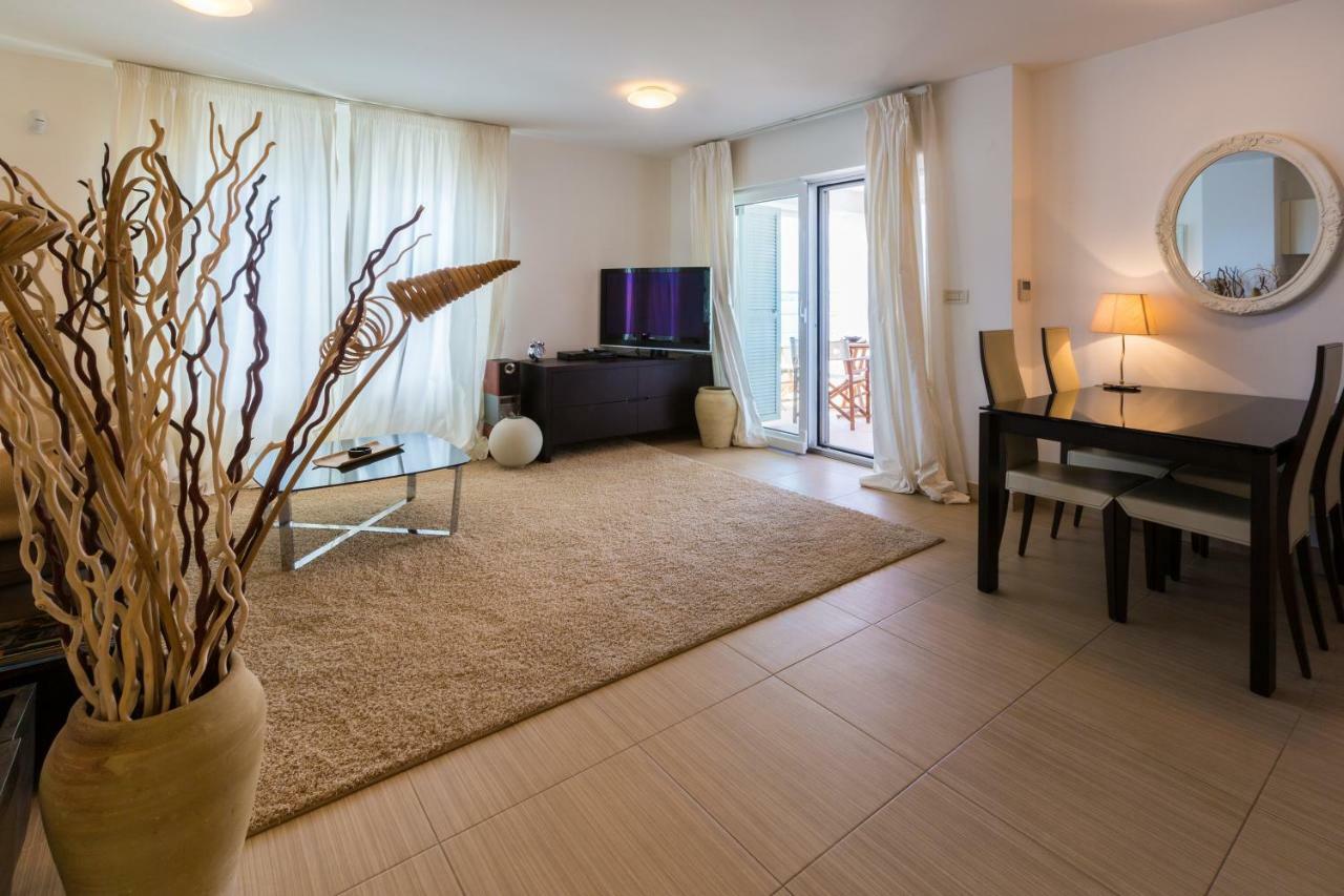 Apartment Golden View ドラマリ エクステリア 写真